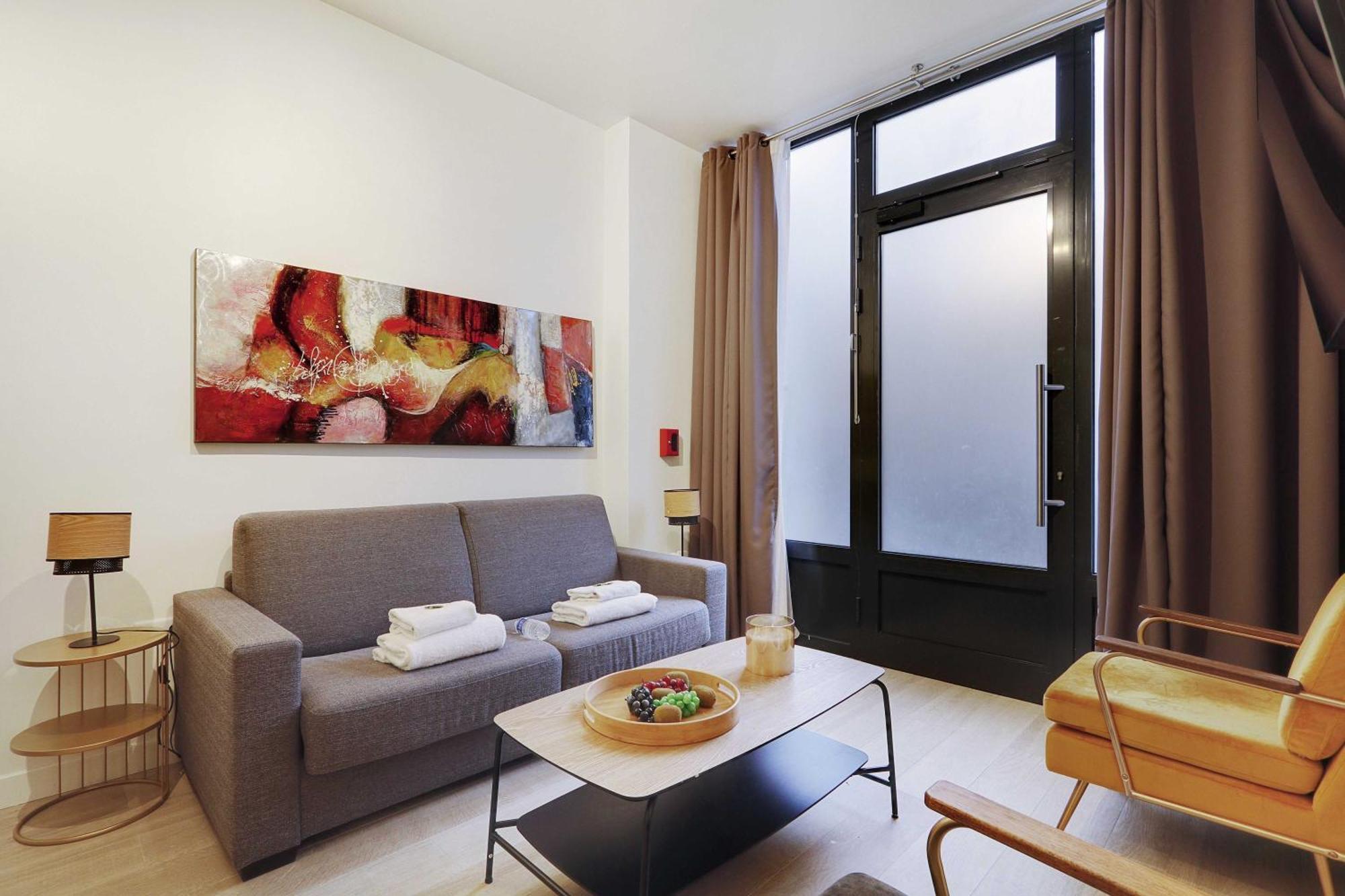 Intimate Apartment With Air Conditioner & Jacuzzi 2Br 6P Montmartre باريس المظهر الخارجي الصورة